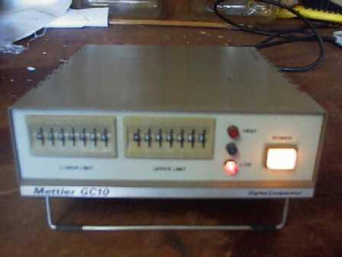 Used QTY. 1. METTLER GC10 DIGITAL COMPARATOR