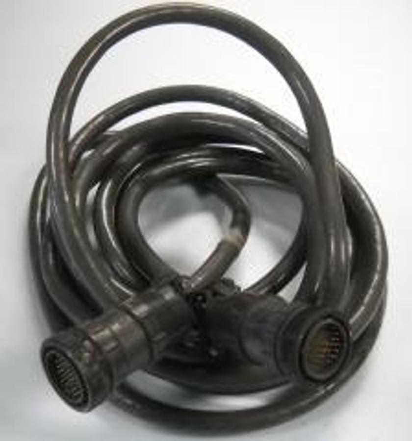 Used AMP EQUIPMENT CABLE GRAY 19 FOOT 610P4080 8630 206437-1 37 PIN MALE SCREW LOCK X 37 PIN MALE SCREW LOCK.