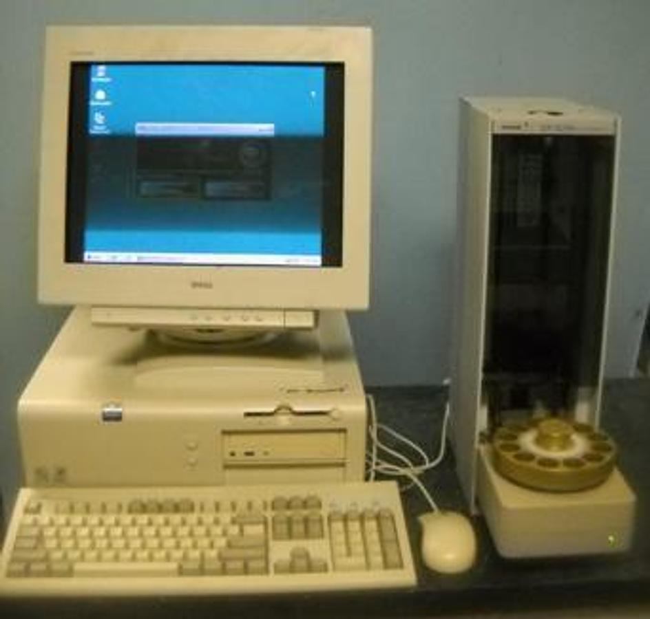Used VARIAN CP-8200 AUTO SAMPLER SOFTWARE ON COMPUTER