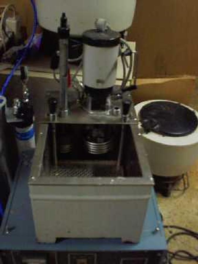 Used LAUDA - THERMOSTAT CIRCULATING BATH TYPE: WD20-515