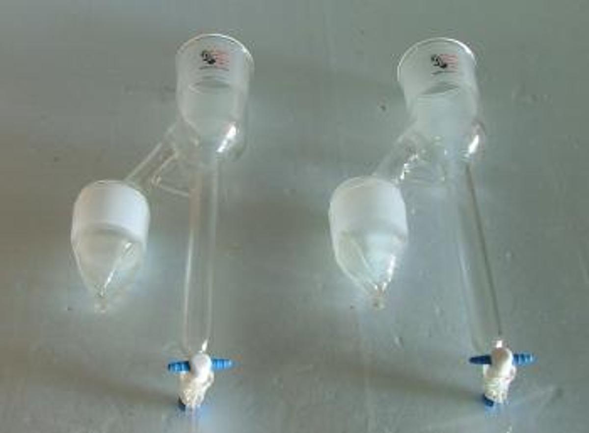 Used QTY. 2. SCIENTIFIC GLASS AND PLASTIC SPECIAL GLASSWARE.