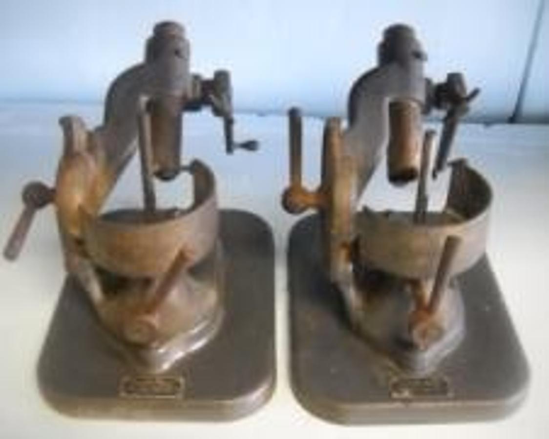 Used KWIK-WAY CEDAR RAPIDS ENGINEERING CO. WHEEL TRUING DEVICE.