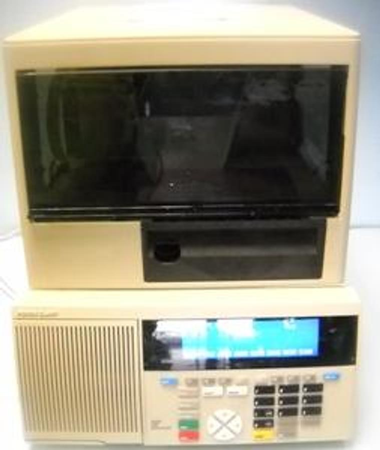 Used PERKIN ELMER SERIES 200 LC AUTO SAMPLER