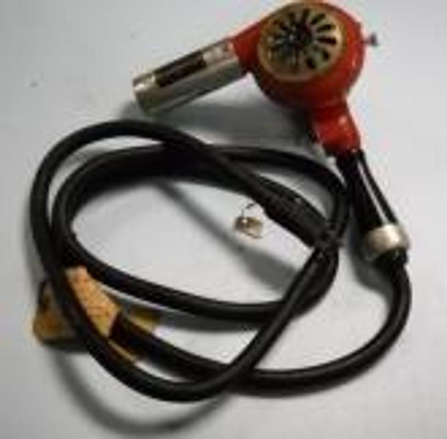 Used QTY. 1. MASTER APPLIANCE CORP. HEAT GUN MODEL HG. 751 CO TEMP MIN 750 AMPS 21