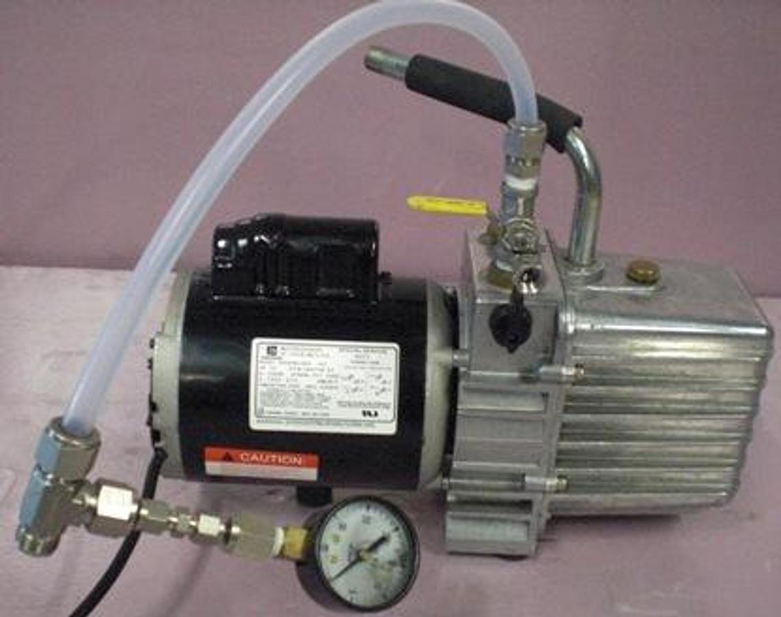 Used QTY. 1. VACUUM PUMP DV-285N-250