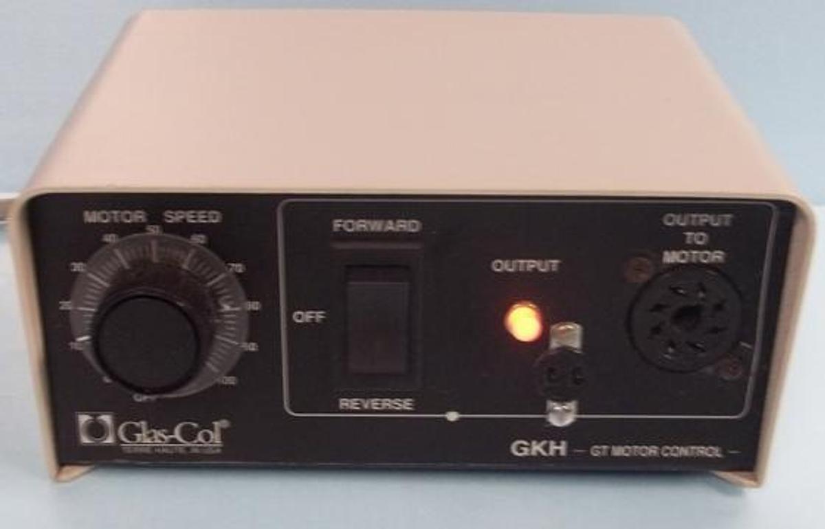 Used GLAS-COL GKH GT MOTOR CONTROLLER WITH VARIABLE SPEED CONTROL FORWARD AND REVERSE AND OUTPUT TO MOTOR.