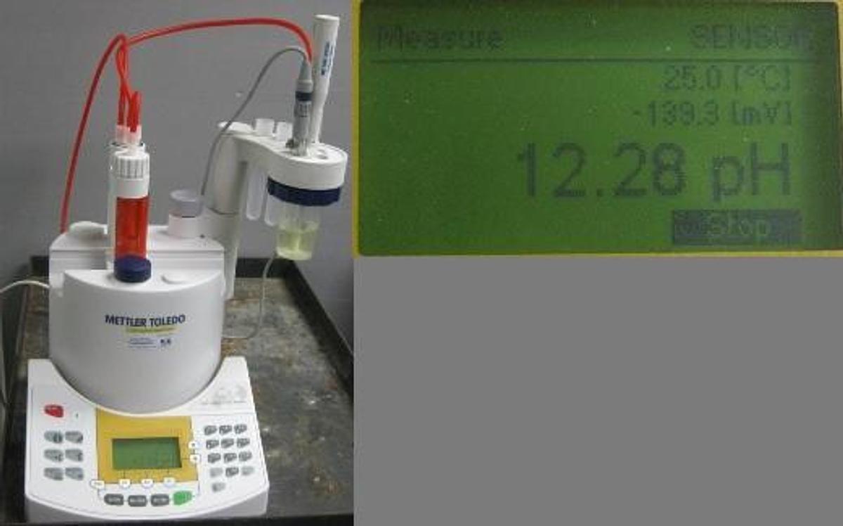 Used QTY. 1. METTLER TOLEDO DL22 FOOD & BEVERAGE ANALYZER