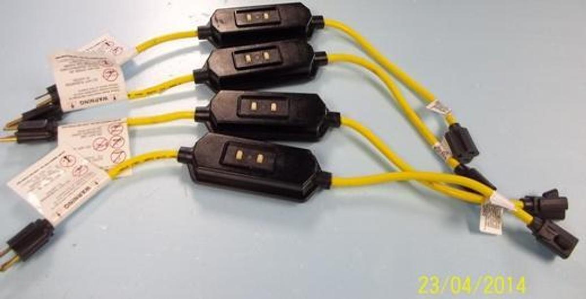Used VND LAB INC GROUND CIRCUIT INTERRUPTER 2 POLE UNIT CAT# 66591 ASSD# 1) 9548L 2) 9C19L 3) 9C19L 4) 9C19L 1) 20049-L1 7 2) 10103-L1 7 3) 20086-L40 7 4) 20126-L407 125 VAC 60HZ 15A 1875 WATTS.