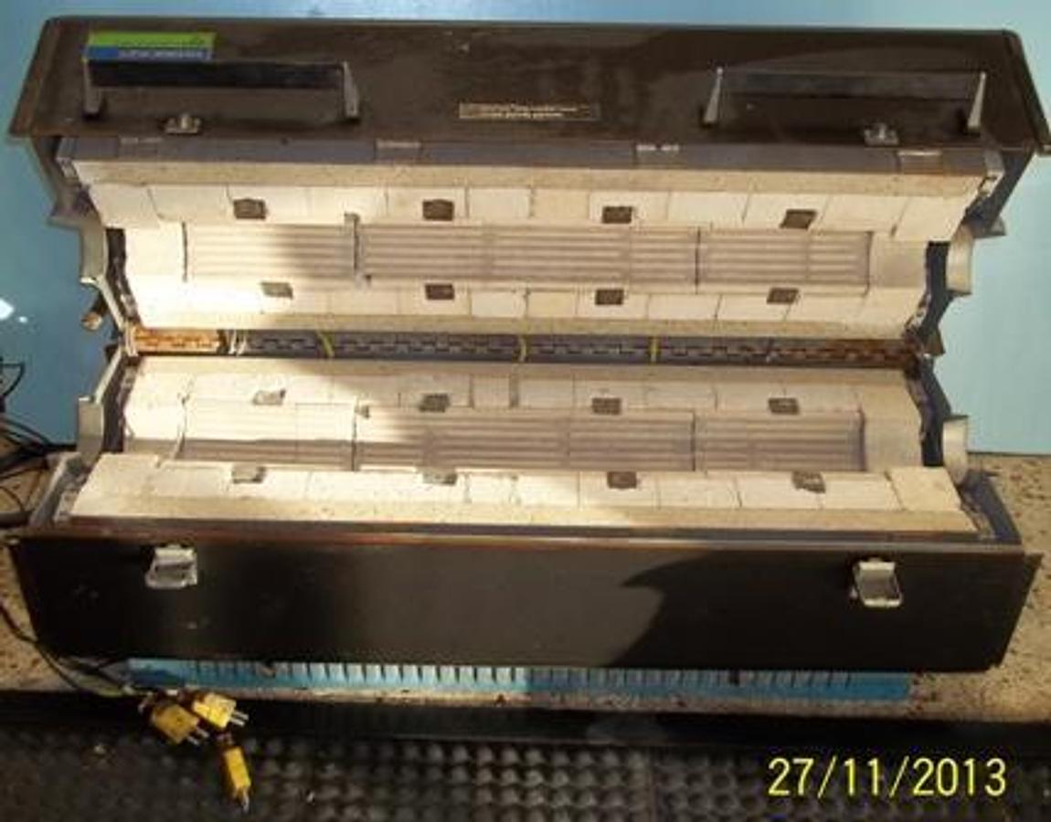 Used LINDBERG MODEL: 54357 TUBE FURNACE SN: 858079 240V 50-60HZ 3280W. .
