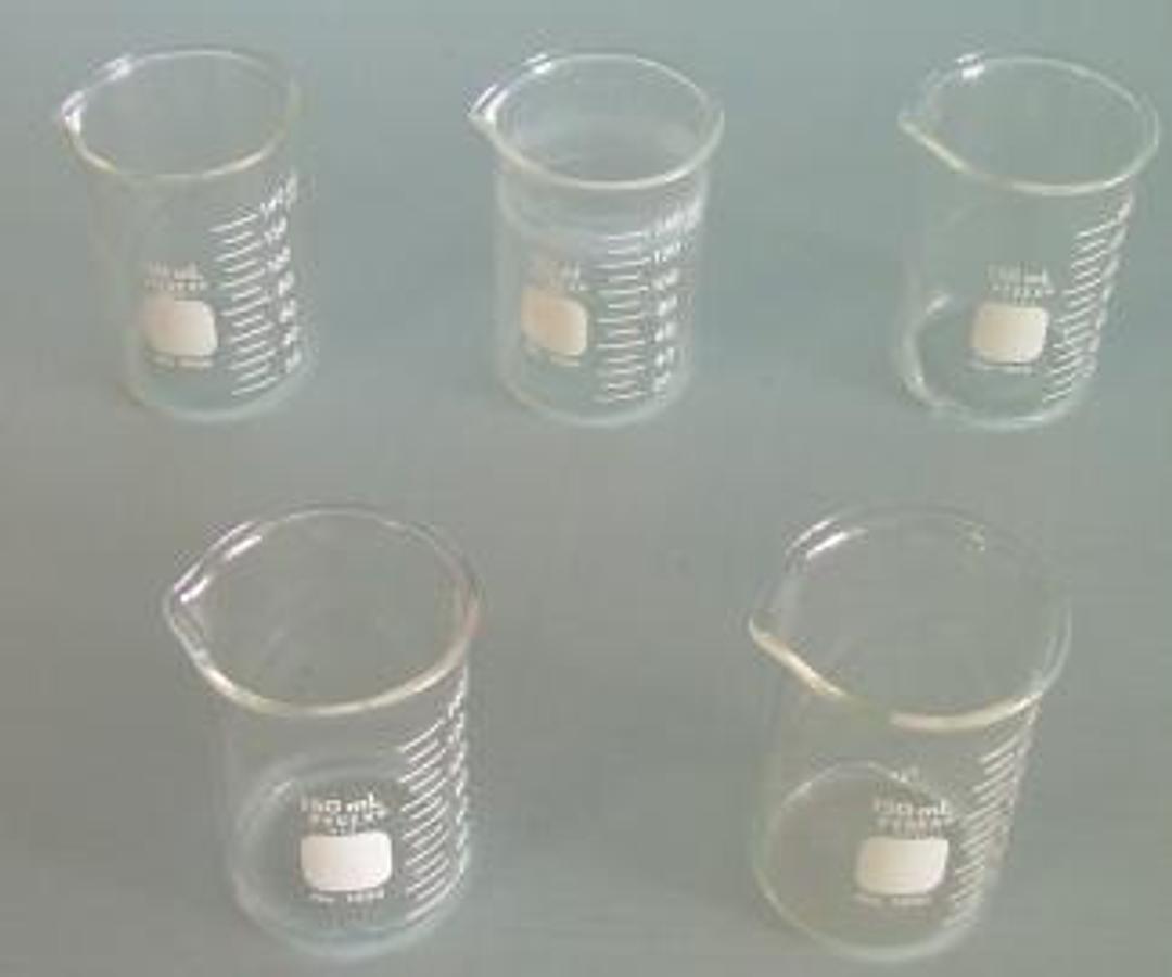Used PYREX: NO 1000 BEAKERS 150ML