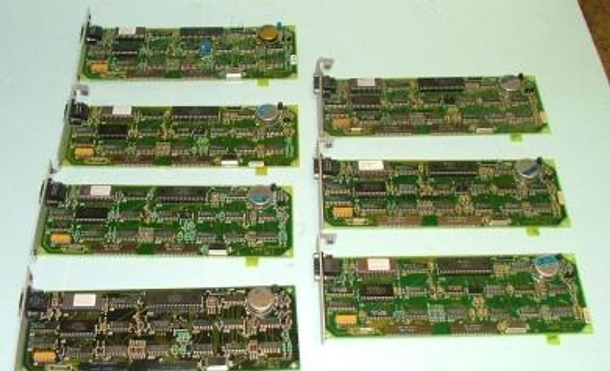 Used QTY. 40. HEWLETT PACKARD #18594-60060 DIV 43 REV A.(18594-69060) .