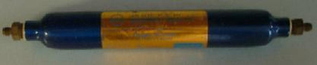 Used J&W SCIENTIFIC INC. OXYGEN SCRUBBER P/N: 000-1010.