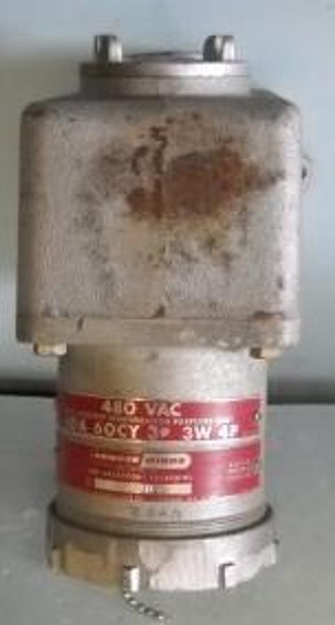 Used CROUSE HINDS 480VAC CAT#SRD6484D 60A 60HZ 30 3W 48 ML3014.