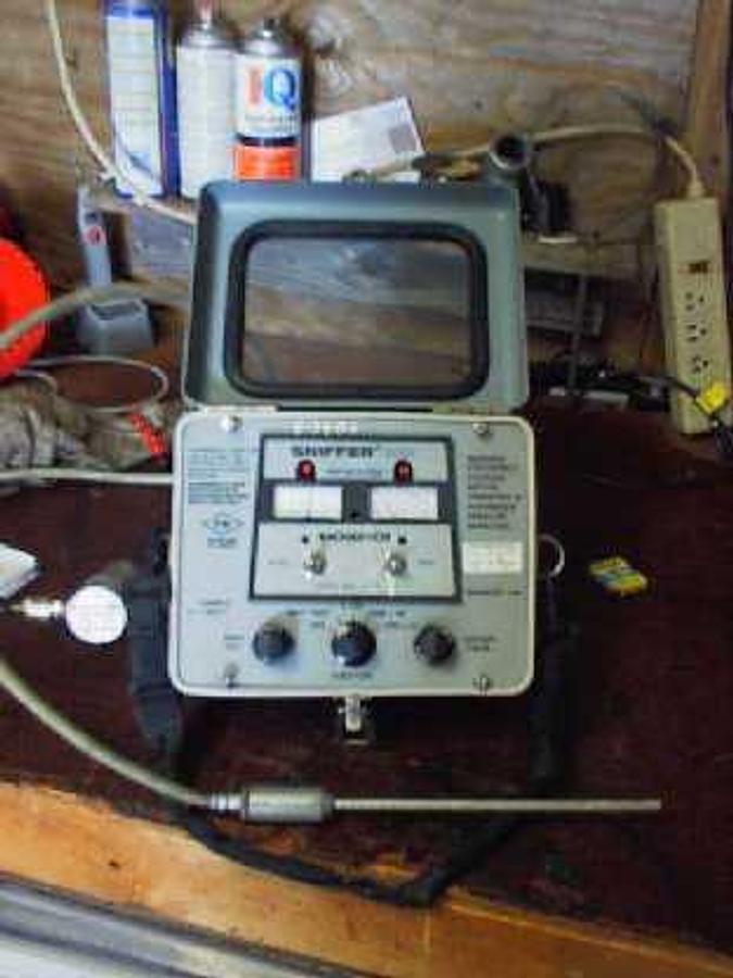 Used QTY. 1. BACHARACH SNIFFER 503A