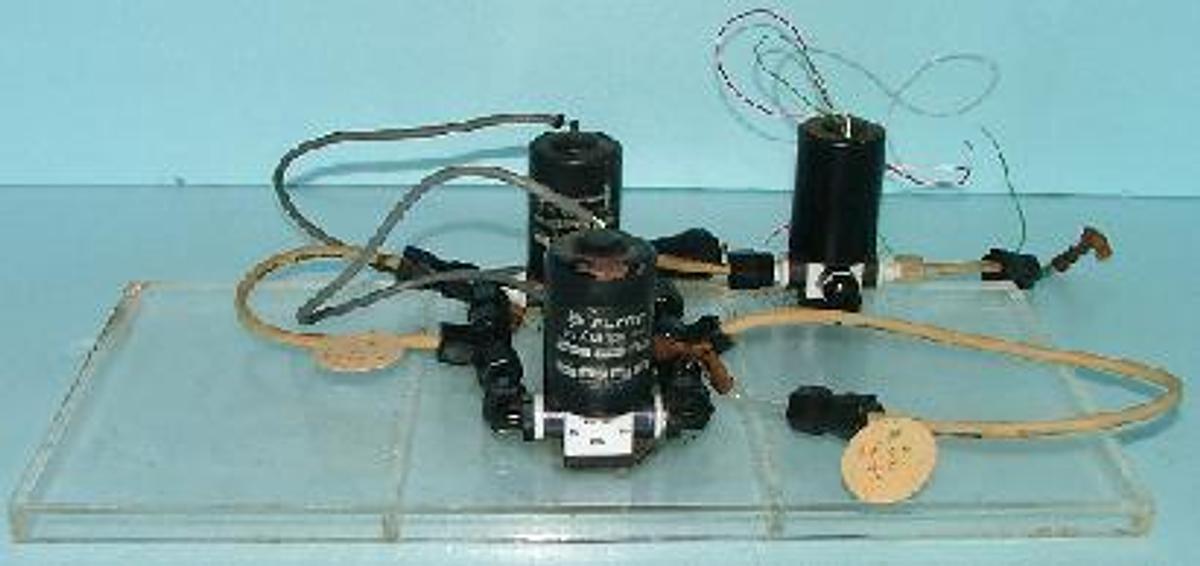 Used FURON DELTA SOLENOID VALVE MODEL DV3-124A1 60 AIR 50 WATER ORIFICE 1/8 VOLTAGE 115VAC