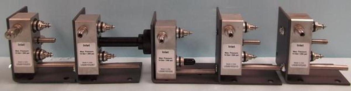 Used AGILENT TECHNOLOGIES INLET VALVE WITH BRACKET FOR RENEWABLE GAS PURIFIER SYSTEM G3440-60003