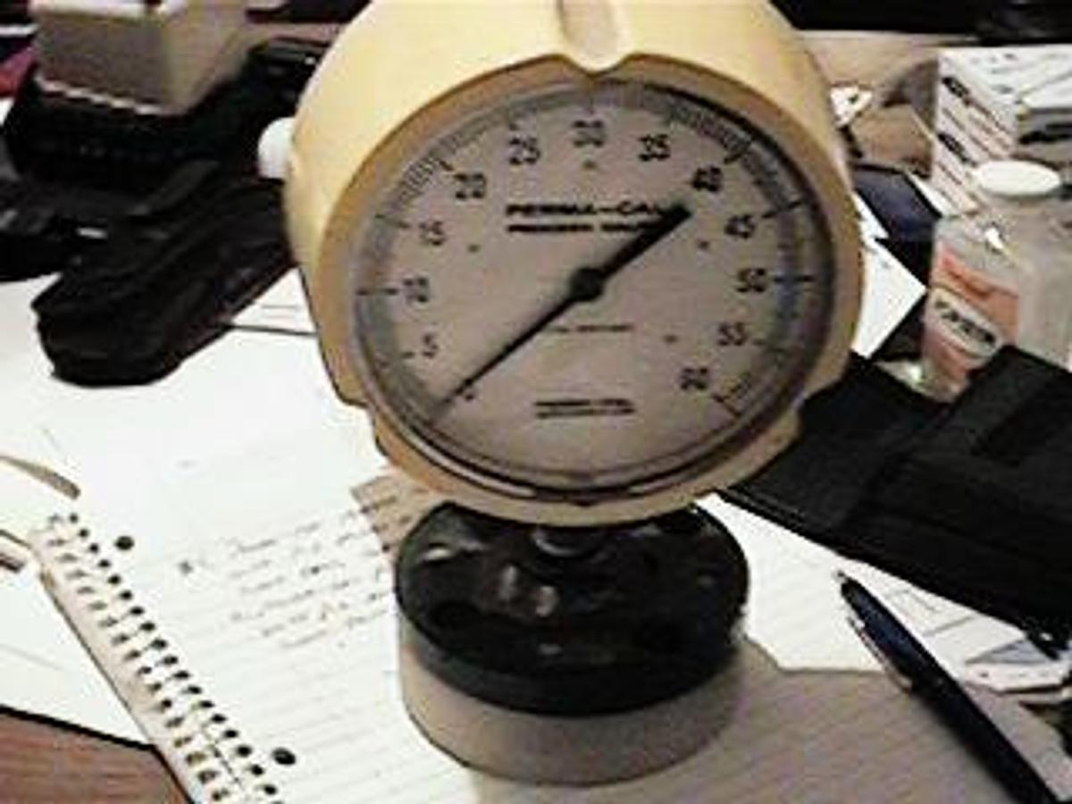 Used PERMA-CAL PROCESS GAUGE 0-60 PSI