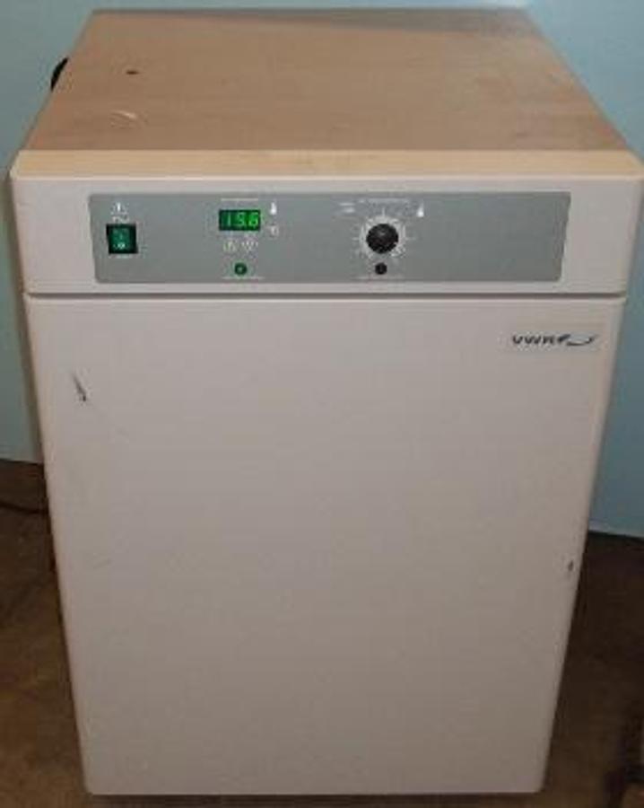 Used QTY. 1. VWR INCUBATOR MODEL: 1545