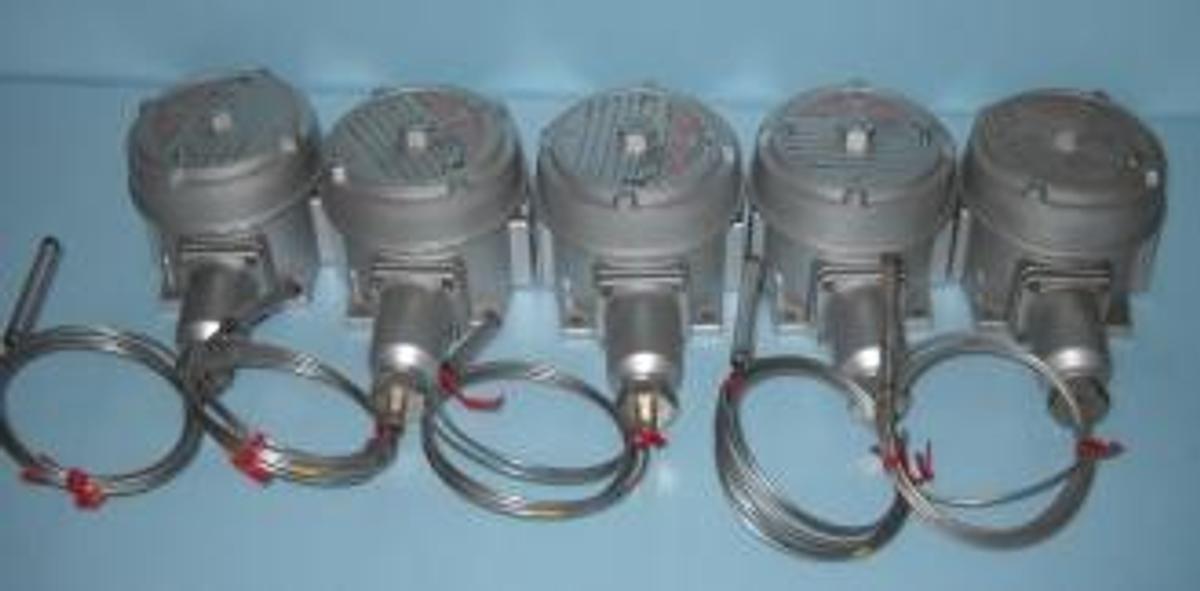 Used UNITED ELECTRIC CONTROLS F120 SERIES EXPLOSION PROOF