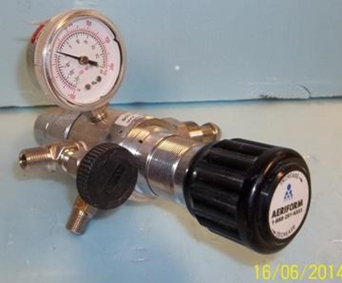 Used AERIFORM COMPRESSED GAS REGULATOR MODEL: SGT500-15-580-BV