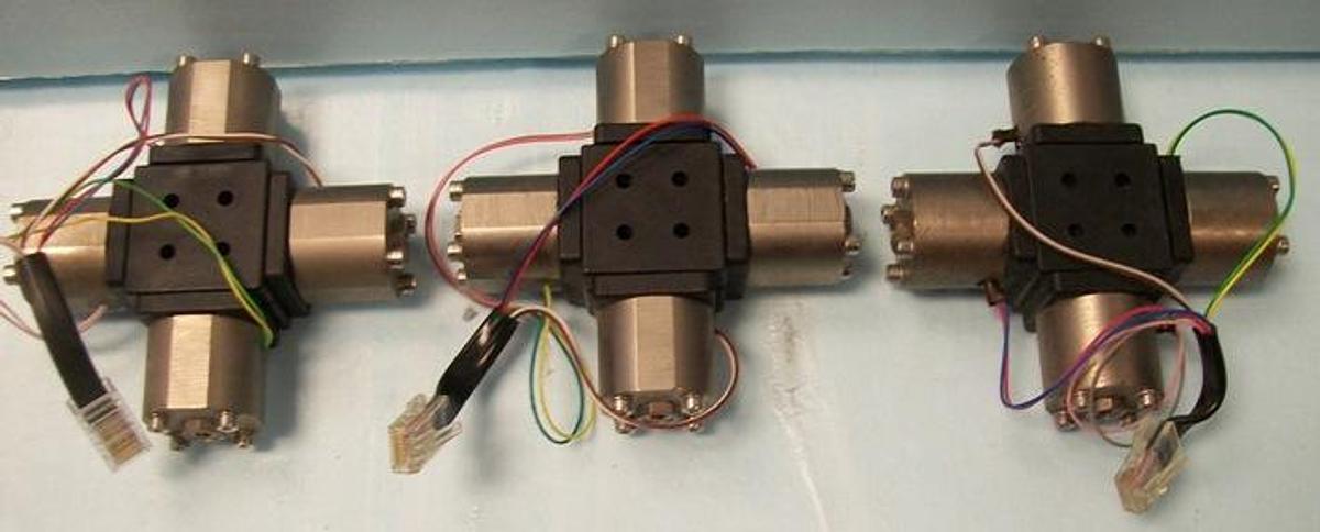 Used QTY. 3. AGILENT HP 1100/1200 HPLC MULTI-CHANNEL GRADIENT VALVE (MCGV) G 1311-67701.