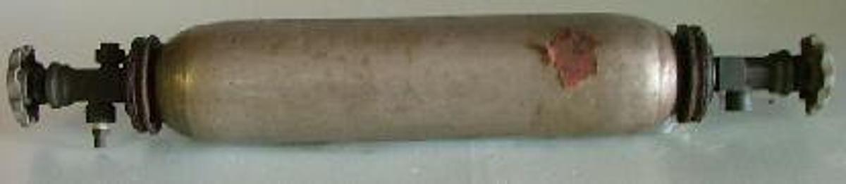 Used QTY. 1. HOKE SAMPLE CYLINDER 1CC 3A 1800 6-52 DS-2-64 1-58 (17")2400 CC