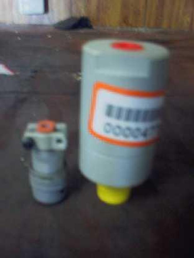 Used QTY. 4. BELL AND HOWELL PRESSURE TRANSDUCERS CODE: 09384
