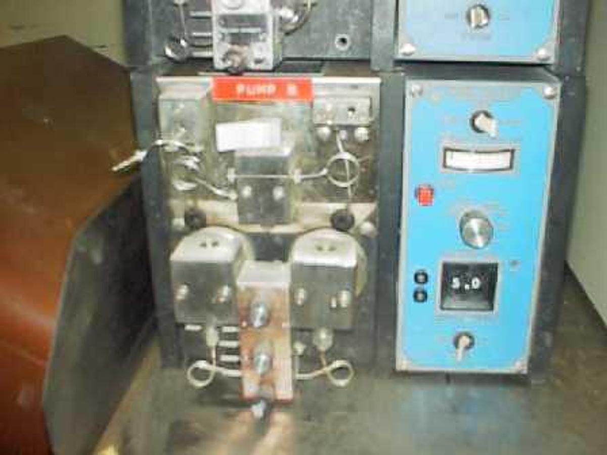 Used QTY. 1. WATERS ASSOCIATES CHROMATOGRAPHY PUMP MODEL M-6000A