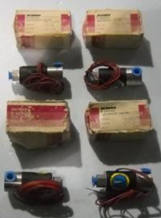 Used SKINNER SOLENOID B14DK1075 B SERIES VALVE