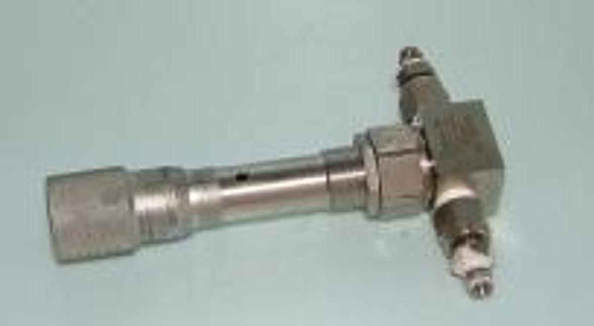 Used QTY. 1. SWAGELOK NUPRO COMPANY 281072 SS-4BMG 2 PORT.