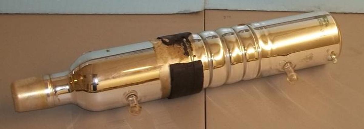 Used QTY. 1. TOE PRE SILVERED GLASS VACUUM JACKED DISTILLATION PERFORATED PLATE