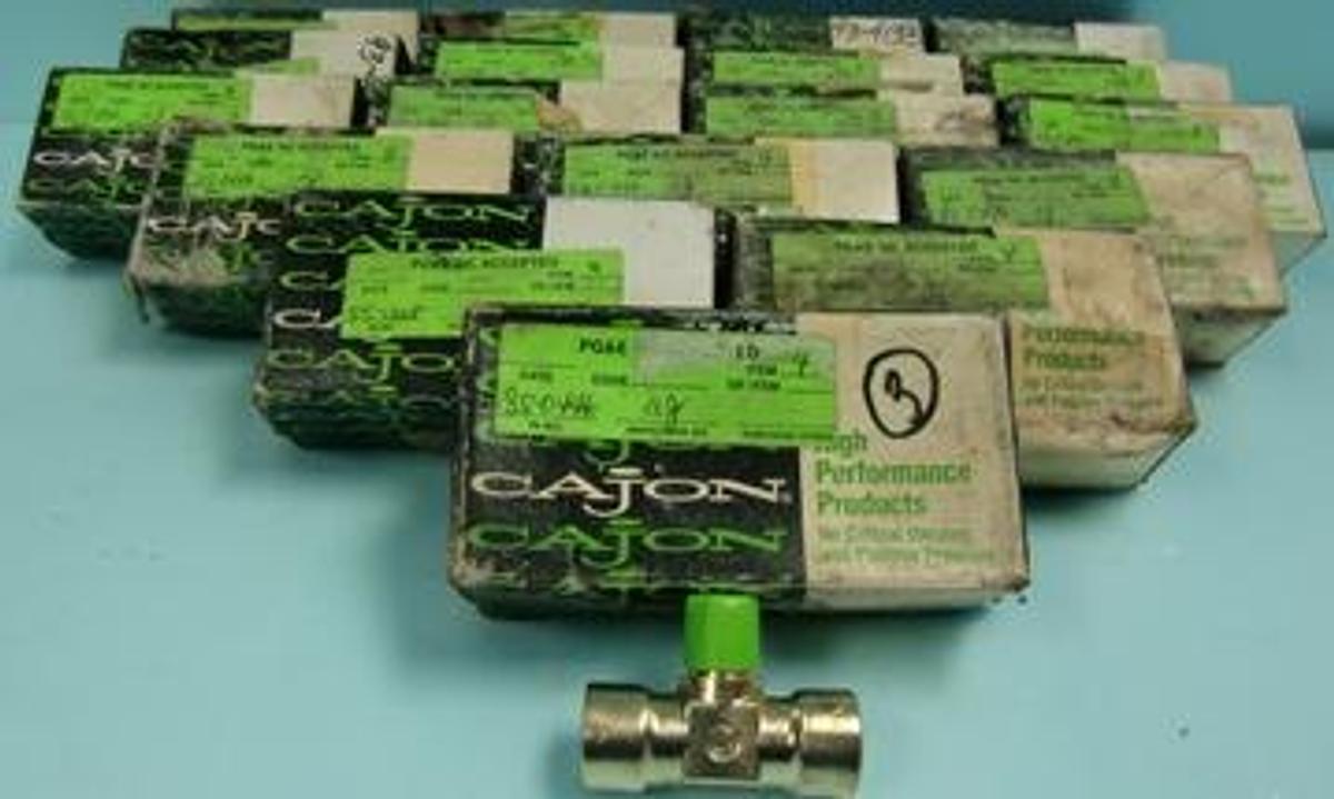 Used QTY. 18. BOXES 4. PIECES PER 76. CAJON TEE ¼" BRASS BRANCH THRD MFR:CO28 PT:B-4-BT PO:0 653618 04 QA-C O IN ORIGINAL PACKAGING.