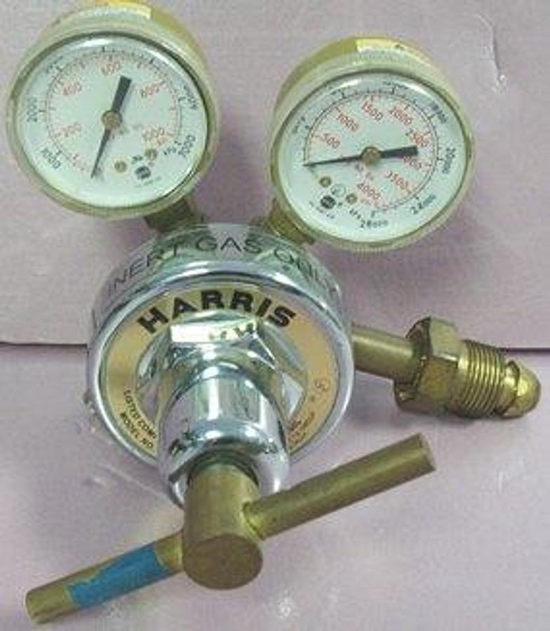 Used HARRIS LISTEN COMPRESSED GAS REGULATOR 650L