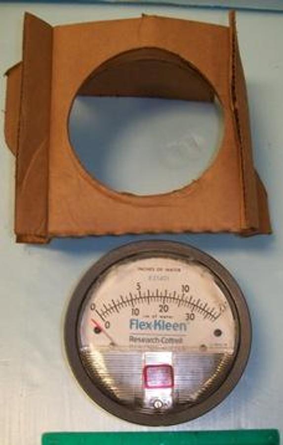 Used QTY. 1. FLEX KLEEN RESEARCH COTTREL MAGNEHELIC GAGE