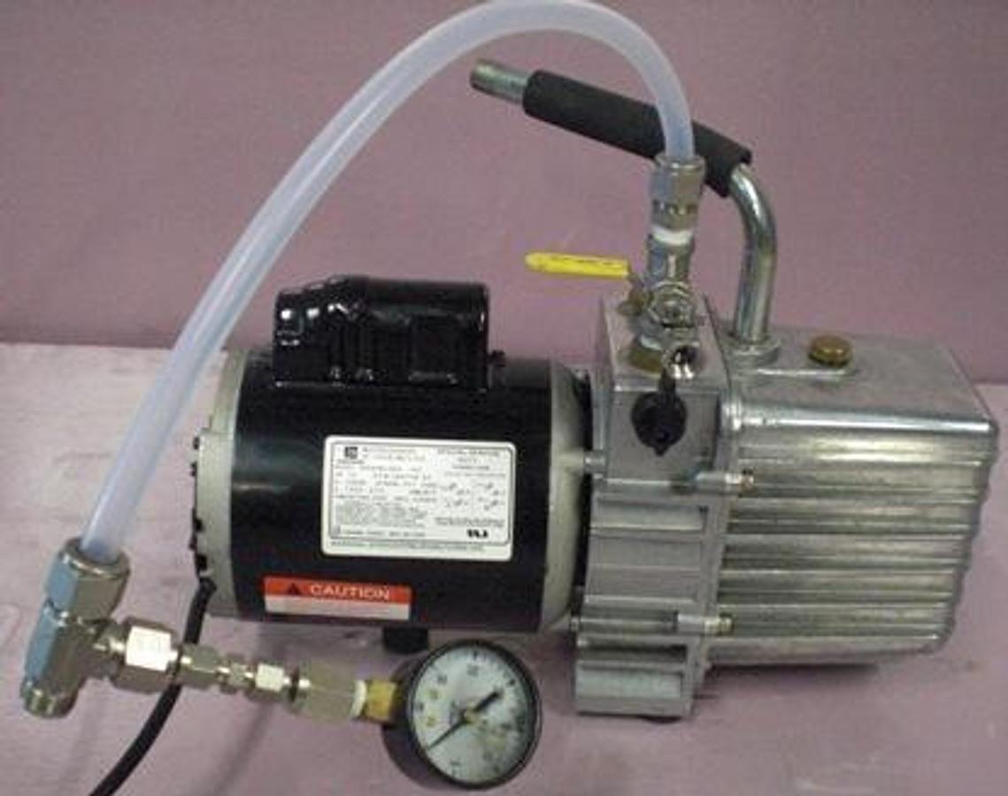Used VACUUM PUMP DV-285N-250