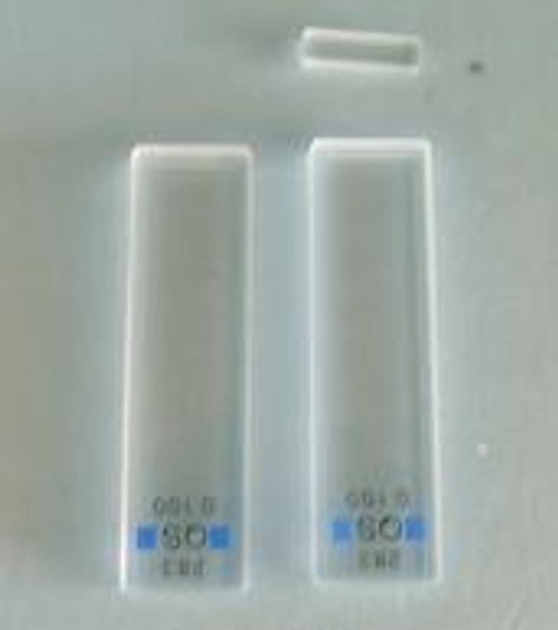 Used SPECTROPHOTOMETER: LIGHT SOURCE CUVETTES 283 QS 0.100 HELLMA