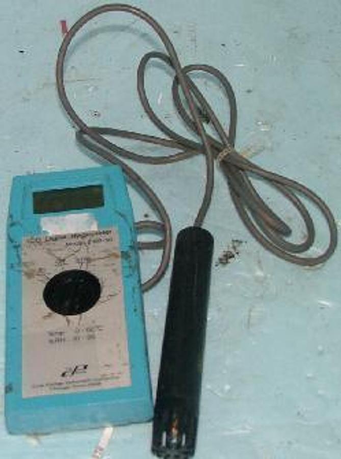 Used COLE PALMER INSTRUMENT LCD DIGITAL HYGROMETER MODEL: 3309-50