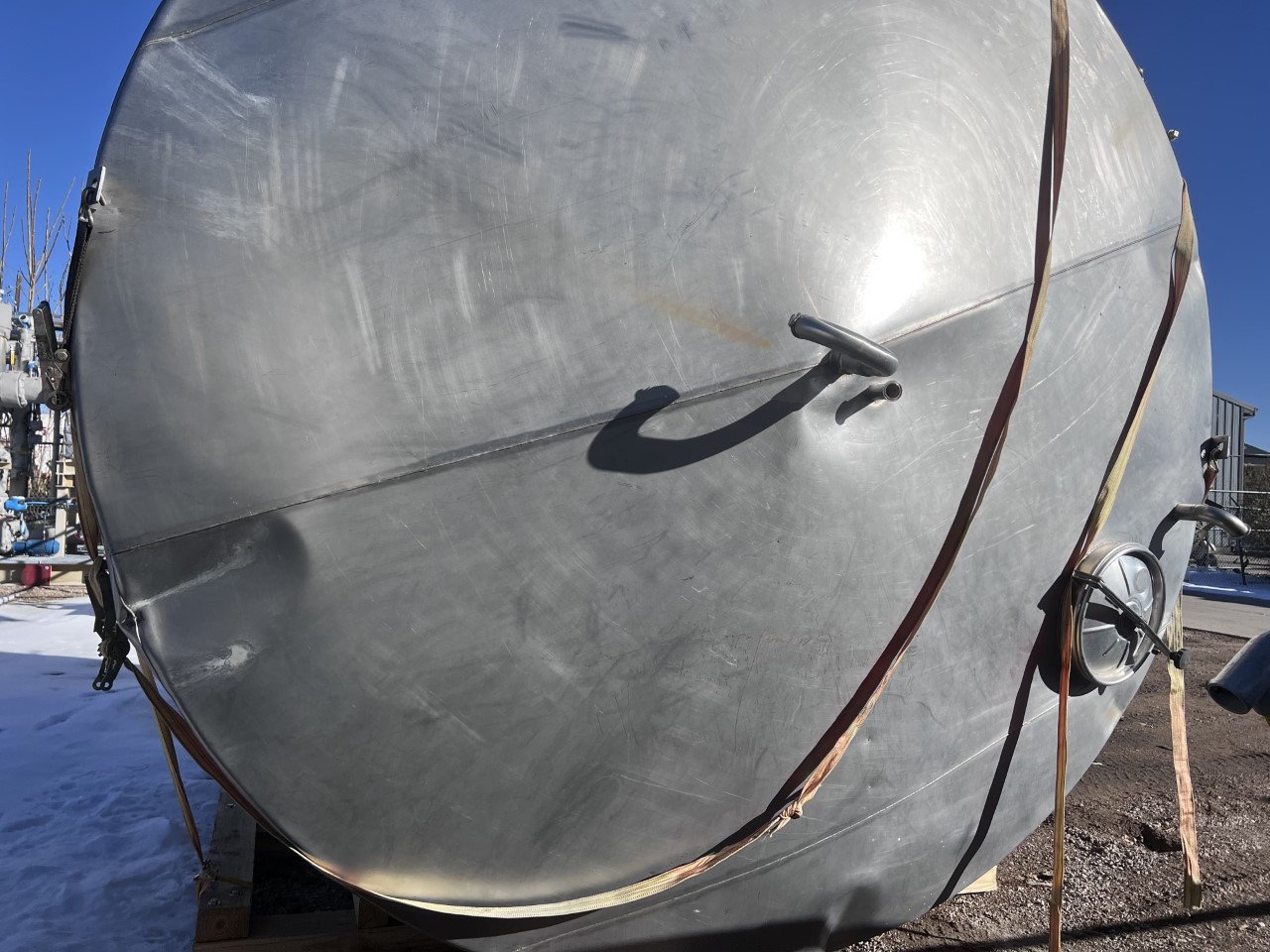 Used 6000 GAL. SINGLE SHELL TANK