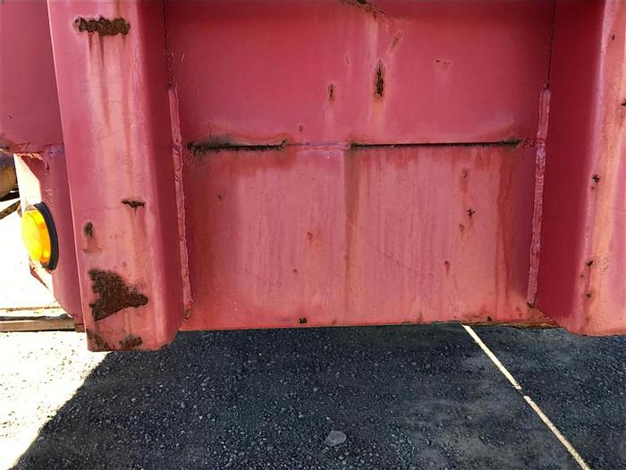 Used 2000 Fontaine Tandem-Axle Flat Bed Trailer - Red