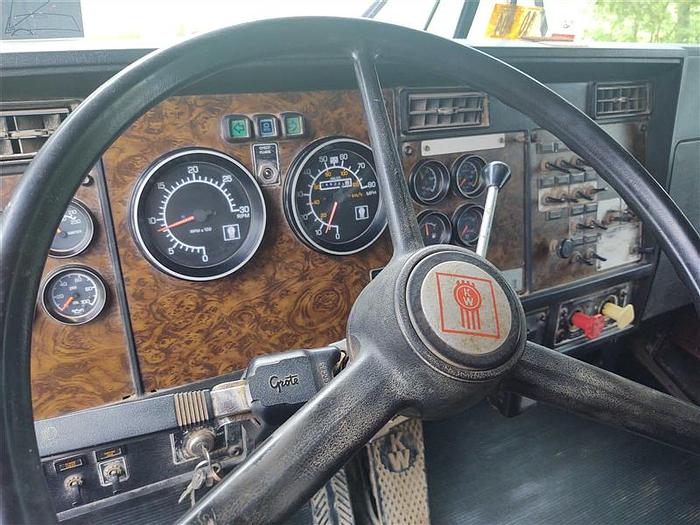 Used 1992 Kenworth Water Truck