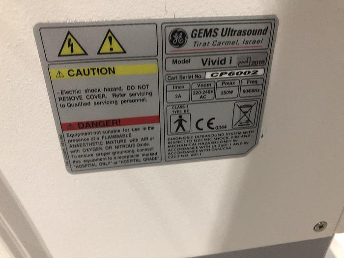 Used GE Vivid i Ultraschallsystem mit Kardio Sonde Software Version 2.1.16 auf GE Vivid i Trolley