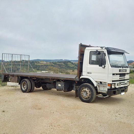 Usado 1997 SCANIA P 93M 210 flatbed truck