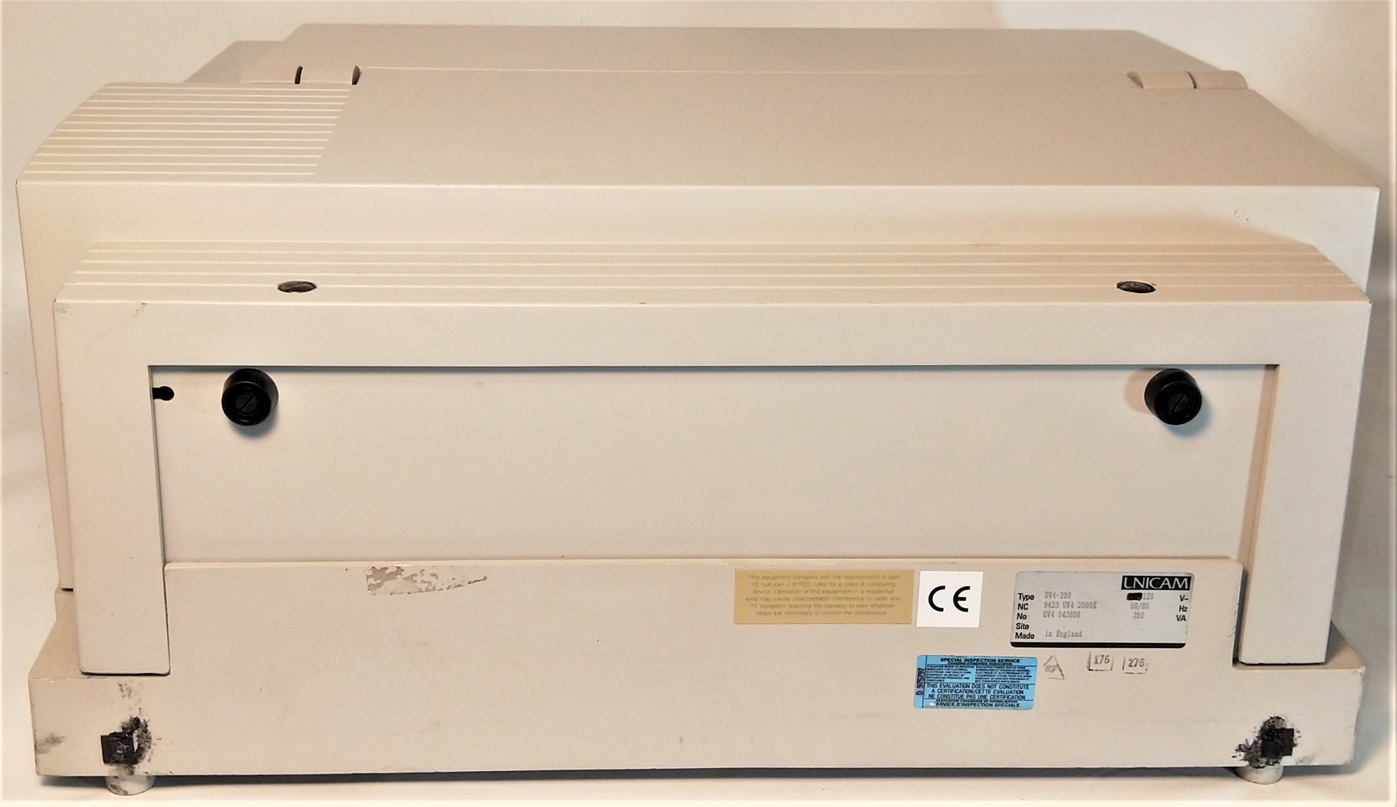 As is (7000) ATi Unicam UV4-200 UV-Visible Spectrophotometer - 190 to 900nm - FOR PARTS