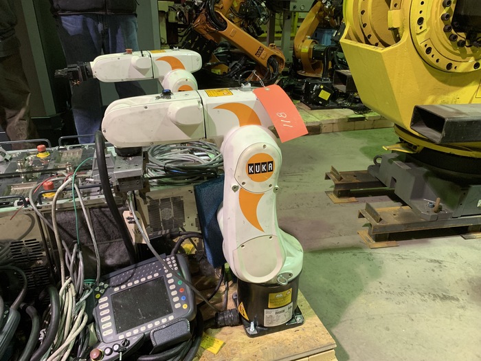 Used KUKA KR 5 SIXX R650 6 AXIS CNC ROBOT