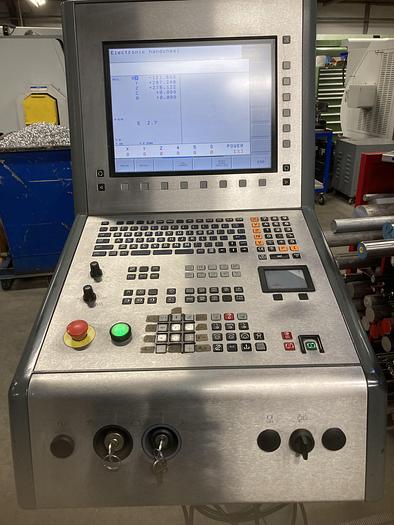 Used BRUGT UNIVERSALT BEARBEJDNINGSCENTER FABRIKAT DECKEL MAHO, MODEL DMU 60P HI-DYN - 5 AKSET