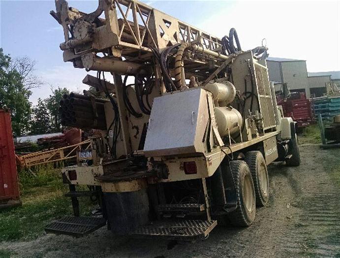 Used 1996 Ingersoll-Rand T3W drill rig