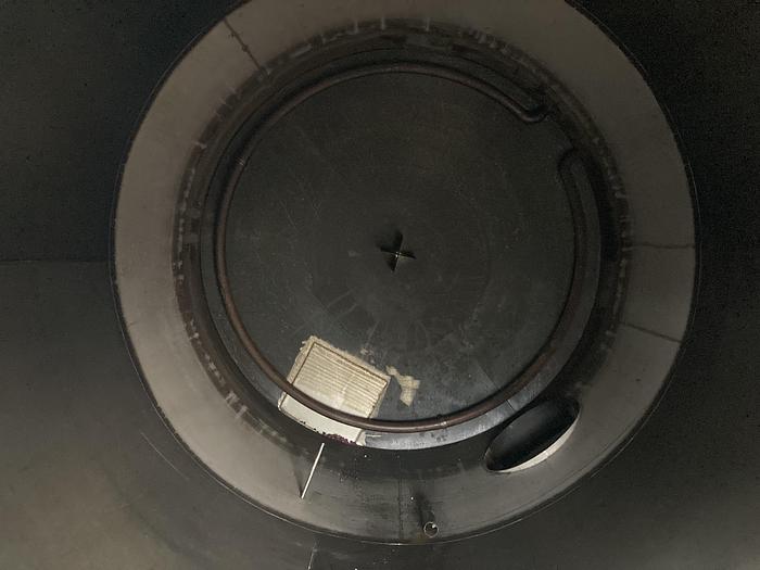 Used Used approximately 4500 gallon vertical stainless steel tank