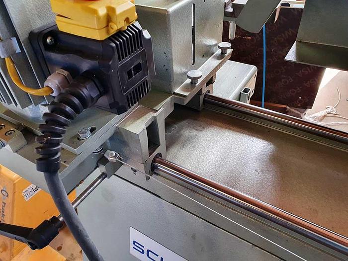 Used 2007 Graule  GRAULE end milling machines type AKF 6/250