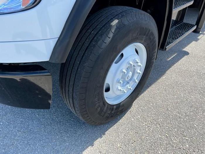 Used Effer 310.11 3s 25130 lb Knuckle Boom on 2009 Freightliner M2 106 Flatbed Truck - CE5787