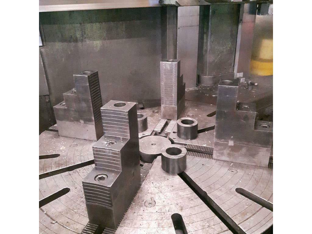 Used DORRIES CAROUSEL